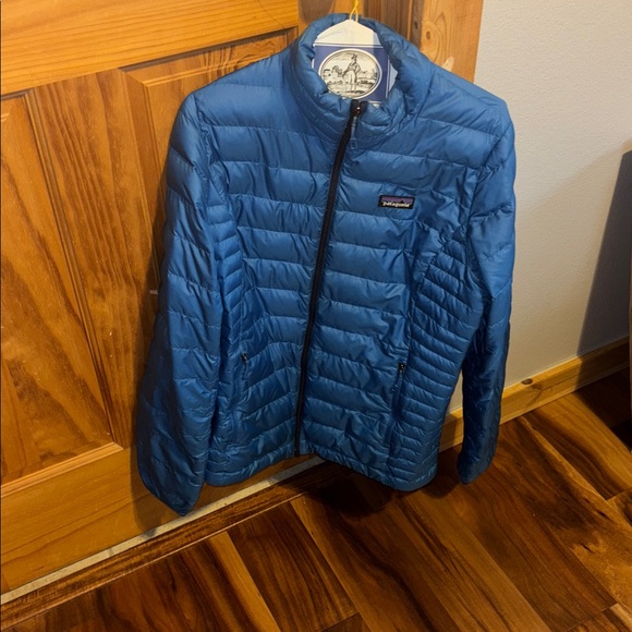 Patagonia Women's Vibrant Blue Down Sweater - Picture 12 of 16